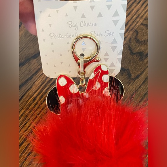 Minnie Mouse keychain bag charm faux fur NWT discontinued style Disney parks - Picture 3 of 5